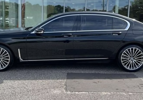 BMW 740i Sedan